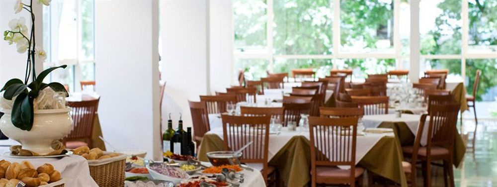 Michelangelo Cesenatico Hotel Bagian luar foto